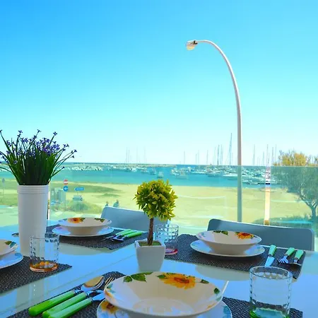 Yachting شقة *